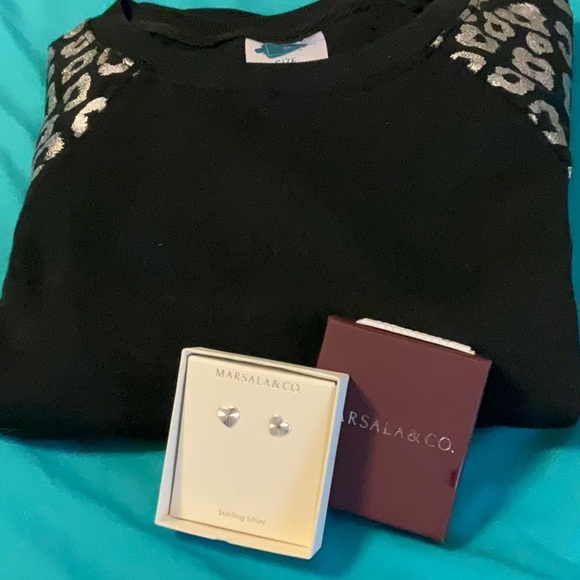 Sterling Silver earrings set with Sweatshirt BUNDLE SZ: 10/12 girls - Picture 1 of 8